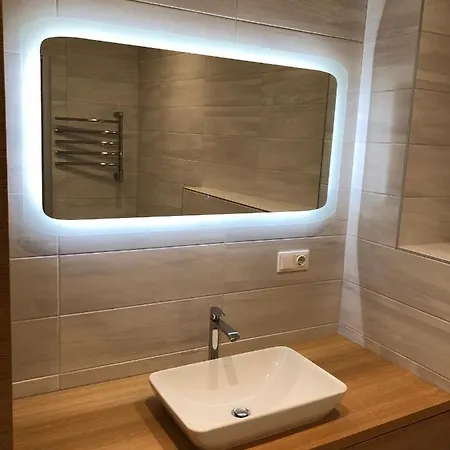 Vip Classic White Apartment *